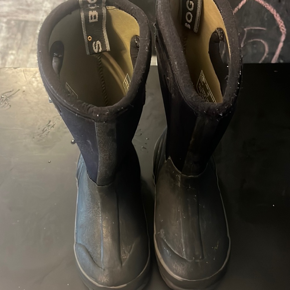 Black kids size 11 cold weather Bogs